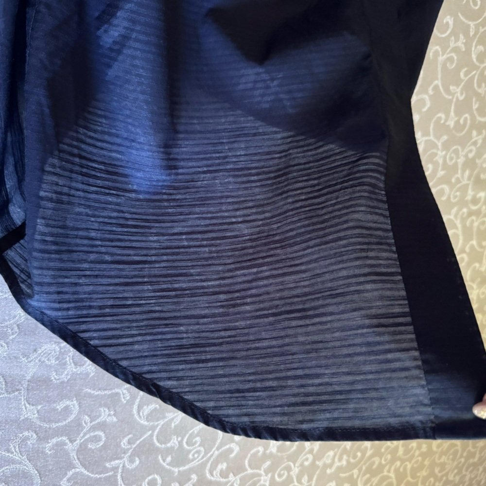 Theory Navy Blue Sleeveless Button Up Blouse - Picture 11 of 16